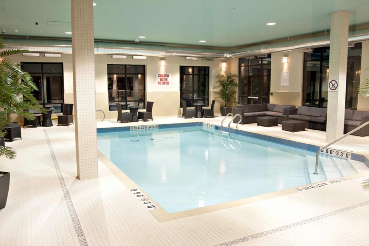 Holiday Inn Express Pembroke By Ihg Exterior foto