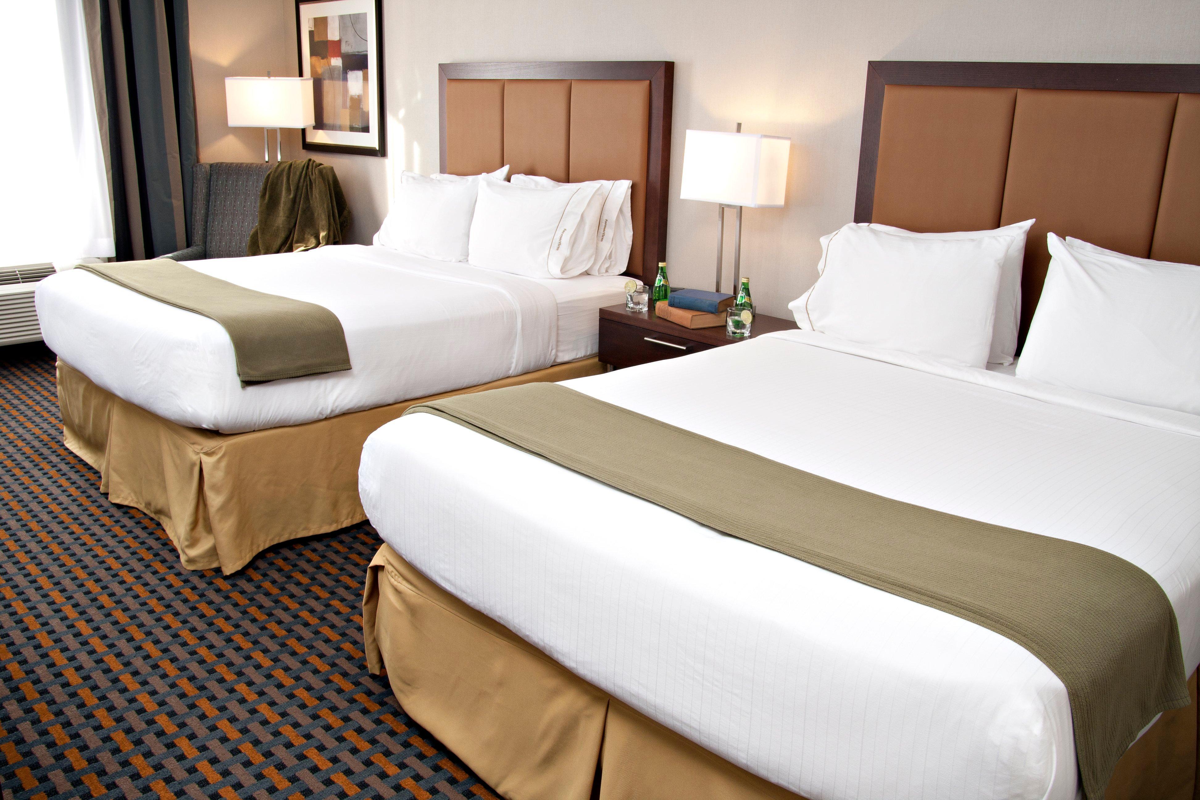 Holiday Inn Express Pembroke By Ihg Exterior foto